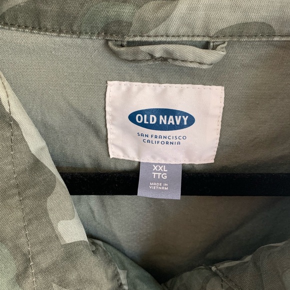 Old Navy Camo Military Style Jacket Size XXL- gently used - Picture 3 of 5